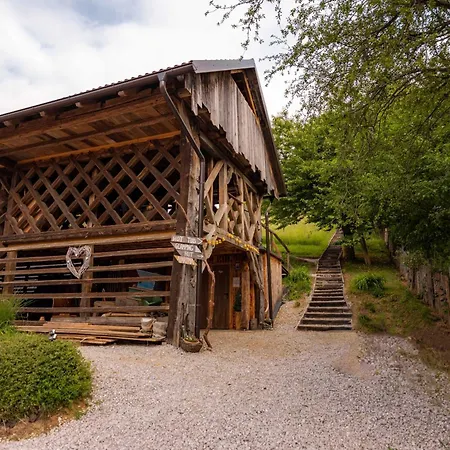 Hay Barn Unique Experience Visole Словенска-Бистрица