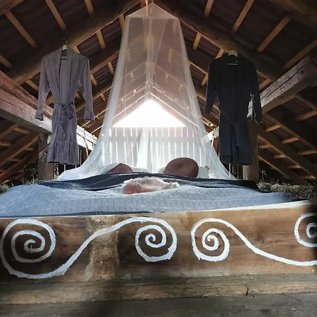 Hay Barn Unique Experience Visole *