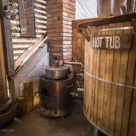 Гостевой дом Hay Barn Unique Experience Visole Словенска-Бистрица
