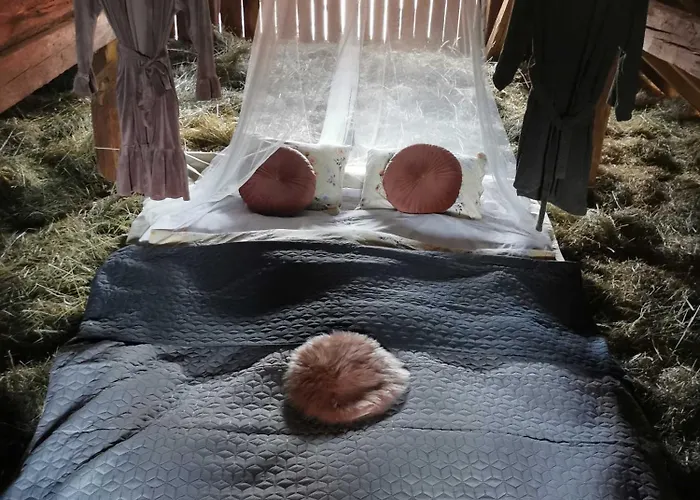 Hay Barn Unique Experience Visole Guest house